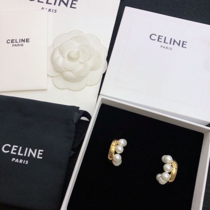 Ce**e earrings